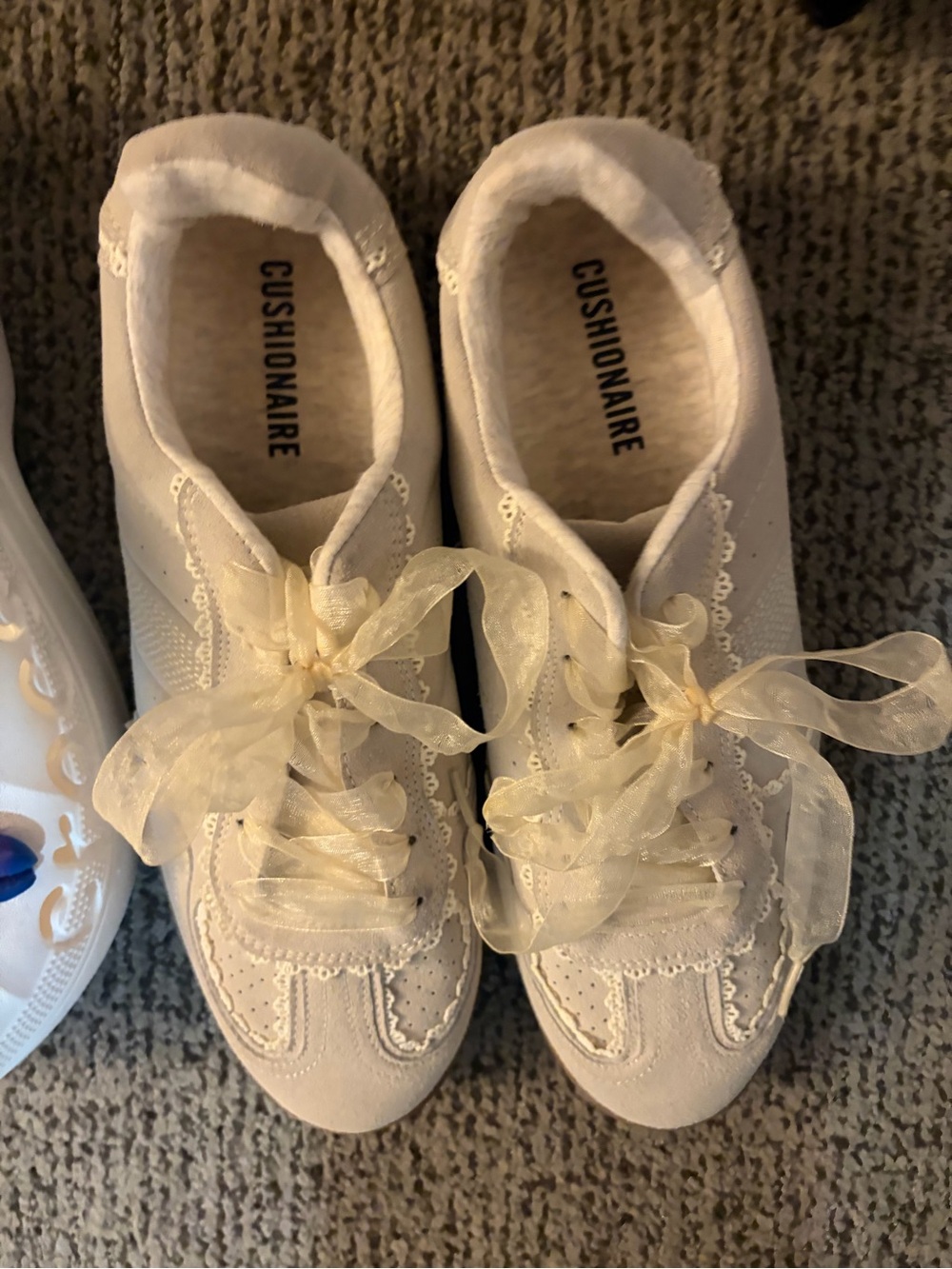 Cushionaire Women's Cream Lace-Up Ribbon Sneakers